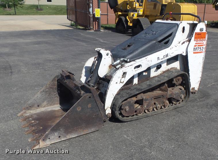 2007 Bobcat MT52 compact utility loader