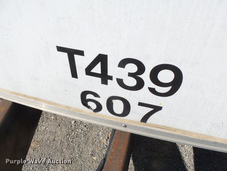 image for item DE7930 2008 Haulmark JS085X28WT3 enclosed cargo trailer