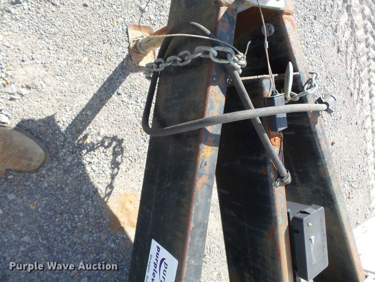 image for item DE7930 2008 Haulmark JS085X28WT3 enclosed cargo trailer