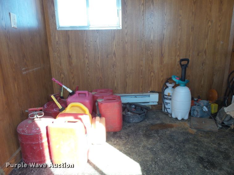 image for item DE7930 2008 Haulmark JS085X28WT3 enclosed cargo trailer