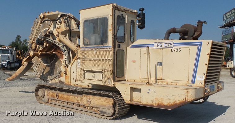 image for item DE7992 1999 Tesmec TRS1075 rock saw