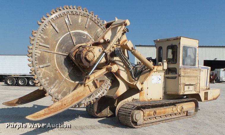 image for item DE7992 1999 Tesmec TRS1075 rock saw