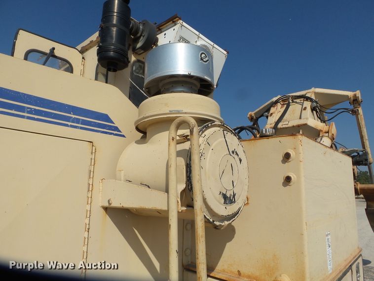 image for item DE7992 1999 Tesmec TRS1075 rock saw