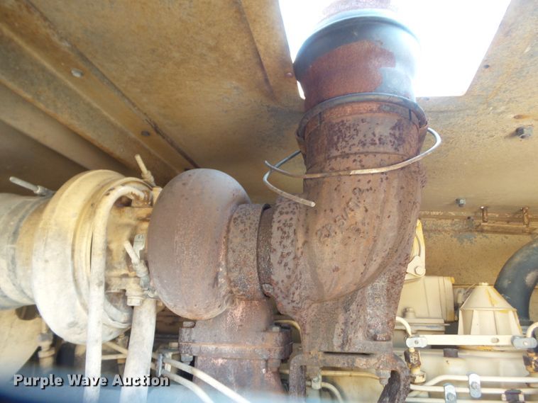 image for item DE7992 1999 Tesmec TRS1075 rock saw