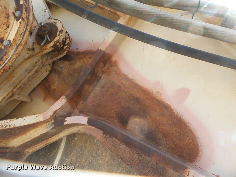 image for item DE7992 1999 Tesmec TRS1075 rock saw