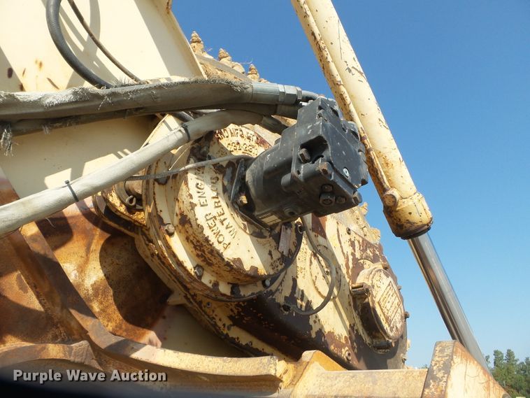 image for item DE7992 1999 Tesmec TRS1075 rock saw