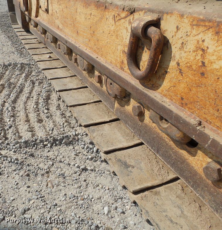 image for item DE7992 1999 Tesmec TRS1075 rock saw