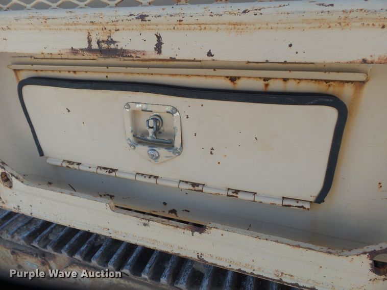 image for item DE7992 1999 Tesmec TRS1075 rock saw