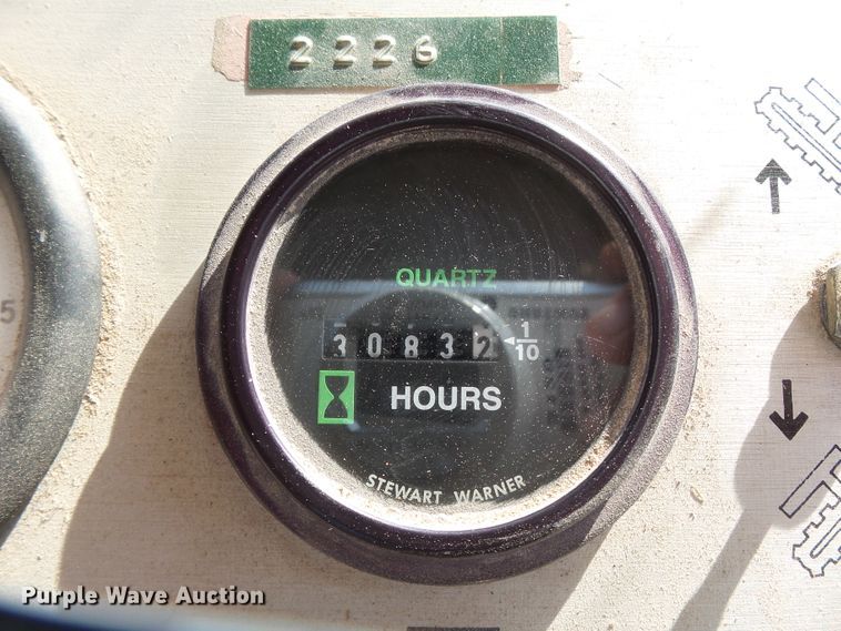 image for item DE7992 1999 Tesmec TRS1075 rock saw