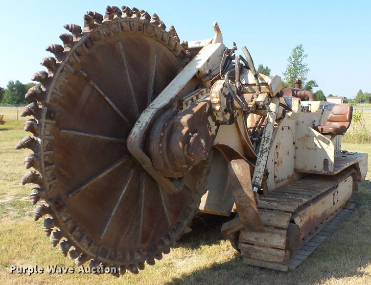 image for item DE7993 1992 Tesmec TRS900 rock saw