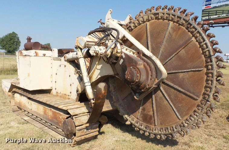 image for item DE7993 1992 Tesmec TRS900 rock saw