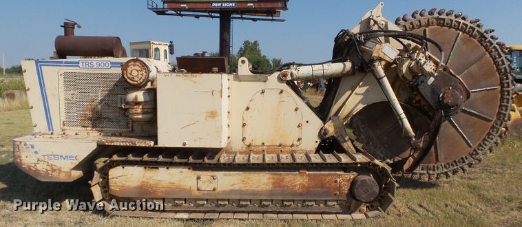 image for item DE7993 1992 Tesmec TRS900 rock saw