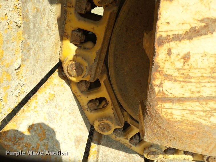 image for item DE7993 1992 Tesmec TRS900 rock saw