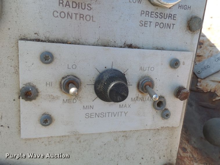 image for item DE7993 1992 Tesmec TRS900 rock saw