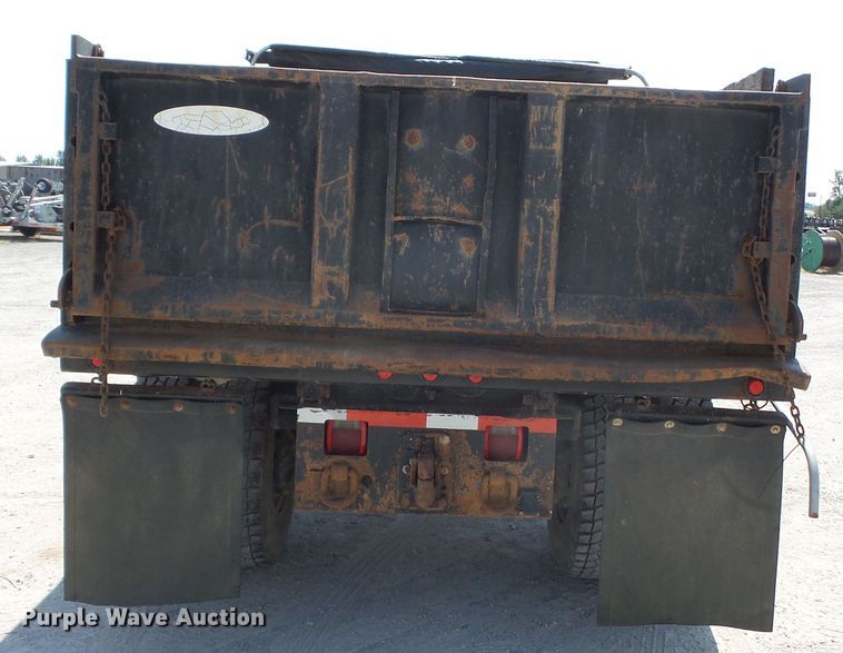 image for item DE7994 2006 International 4200 dump truck