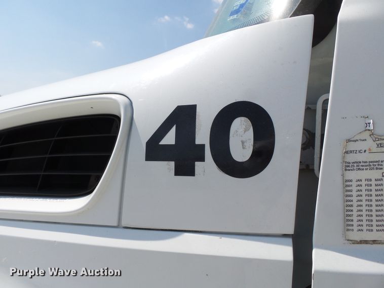 image for item DE7994 2006 International 4200 dump truck