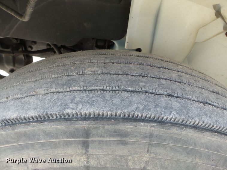 image for item DE7994 2006 International 4200 dump truck