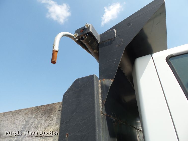 image for item DE7994 2006 International 4200 dump truck