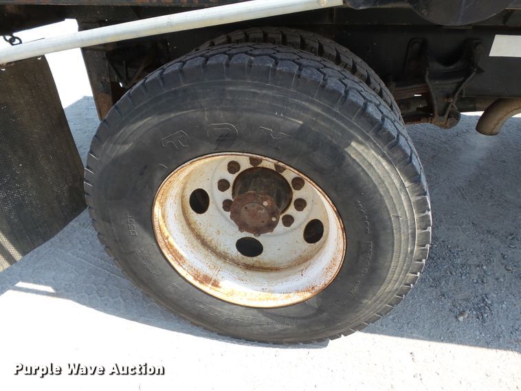 image for item DE7994 2006 International 4200 dump truck