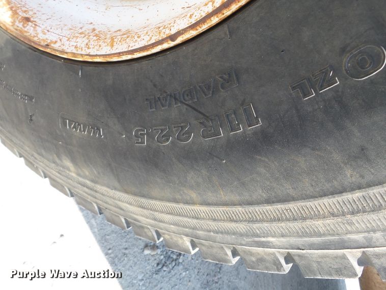 image for item DE7994 2006 International 4200 dump truck