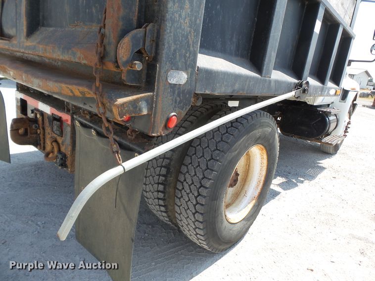 image for item DE7994 2006 International 4200 dump truck