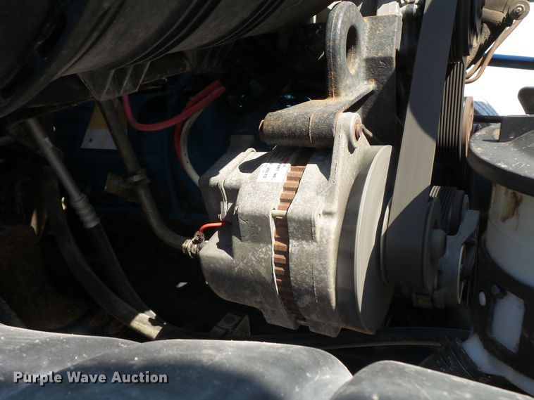 image for item DE7994 2006 International 4200 dump truck