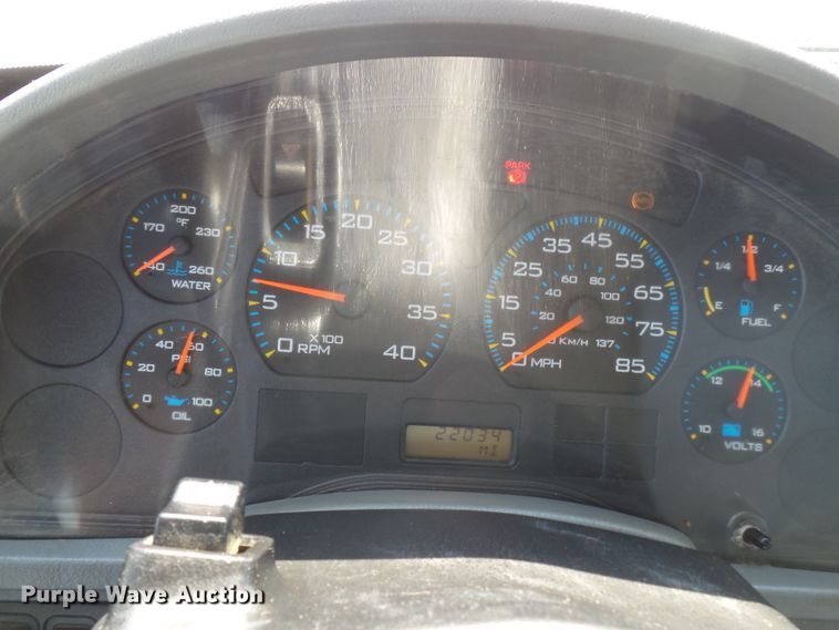 image for item DE7994 2006 International 4200 dump truck