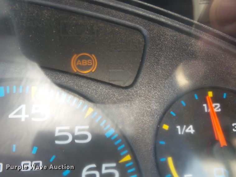 image for item DE7994 2006 International 4200 dump truck