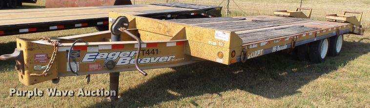 image for item DE7996 2007 Eager Beaver 20XPT equipment trailer