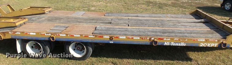 image for item DE7996 2007 Eager Beaver 20XPT equipment trailer