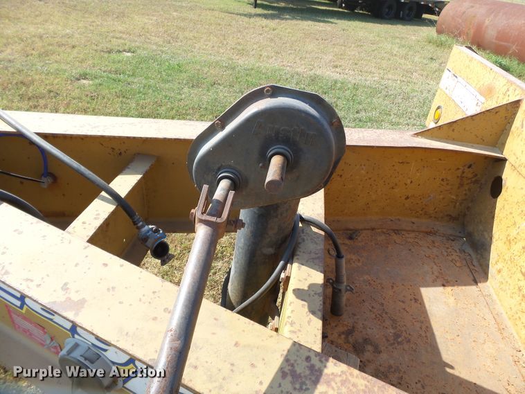 image for item DE7996 2007 Eager Beaver 20XPT equipment trailer