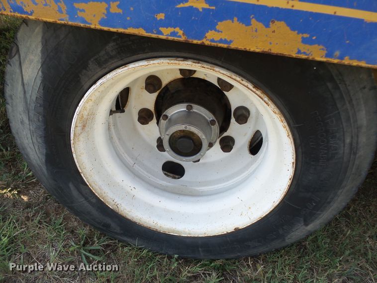 image for item DE7996 2007 Eager Beaver 20XPT equipment trailer