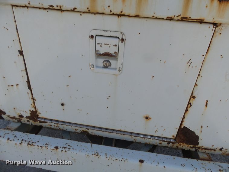 image for item DE7999 2002 International 4900 sewer jetter truck