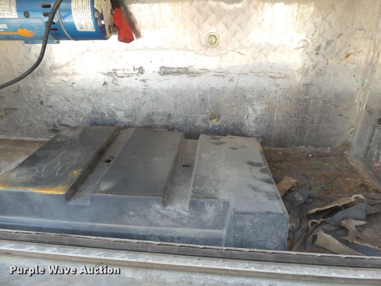 image for item DE7999 2002 International 4900 sewer jetter truck