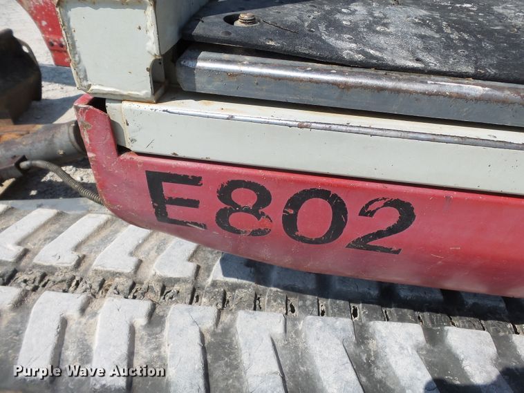 image for item DE8000 2006 Takeuchi TB135 mini excavator