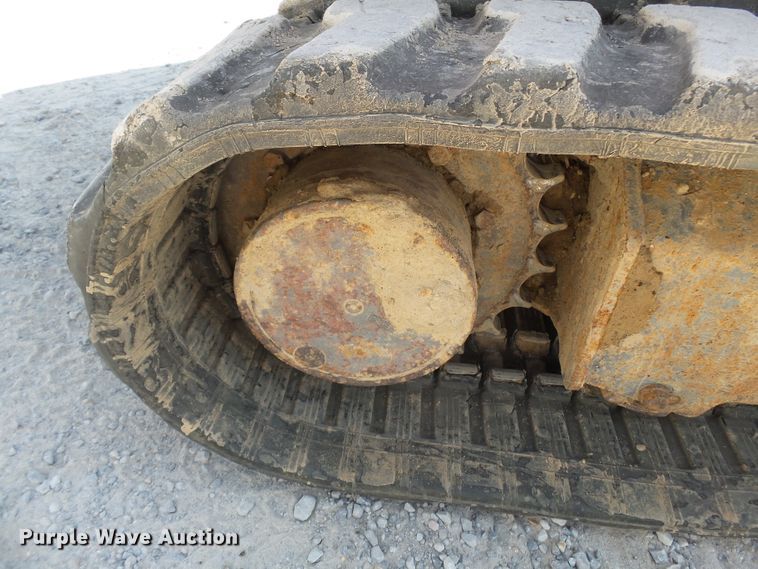 image for item DE8000 2006 Takeuchi TB135 mini excavator