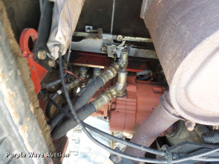 image for item DE8000 2006 Takeuchi TB135 mini excavator