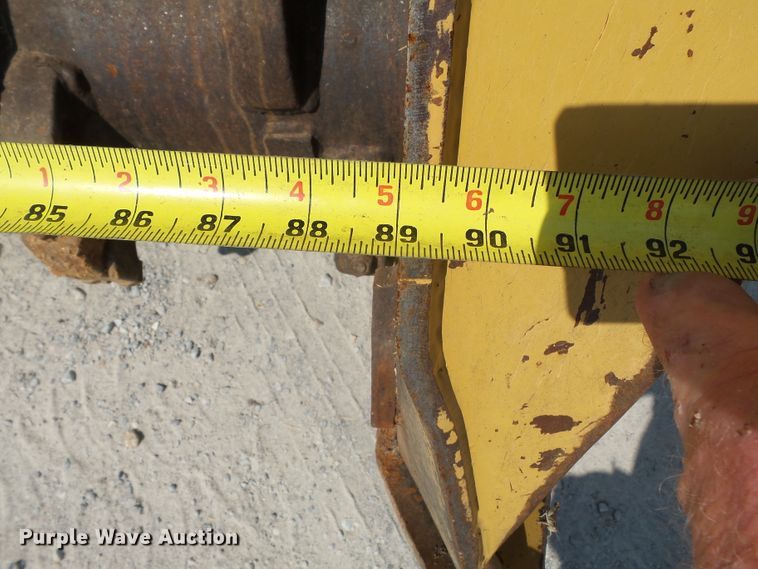 image for item DE8001 2006 Hydro Ax 421E mulcher