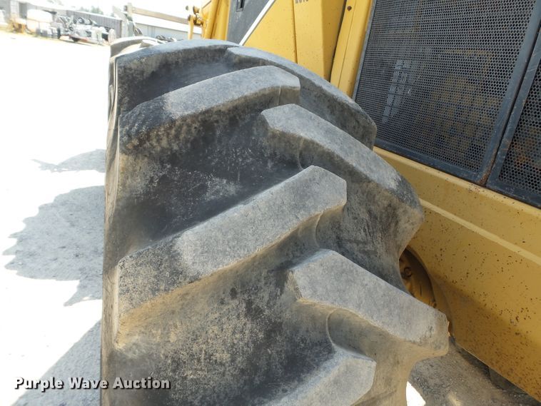 image for item DE8001 2006 Hydro Ax 421E mulcher