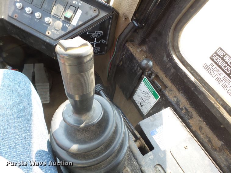 image for item DE8001 2006 Hydro Ax 421E mulcher