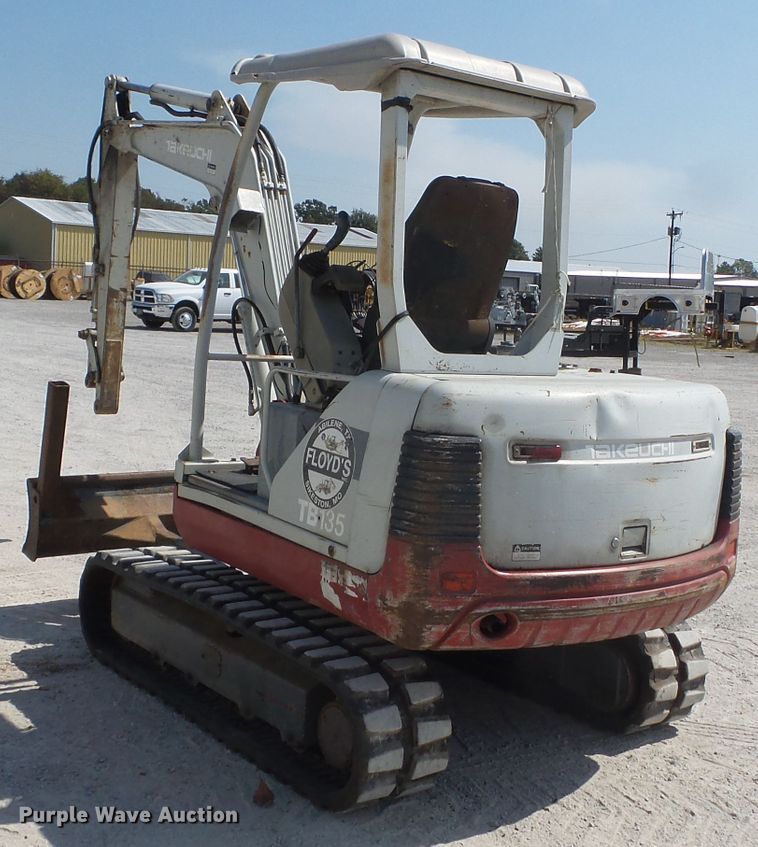 image for item DE8002 2005 Takeuchi TB135 mini excavator