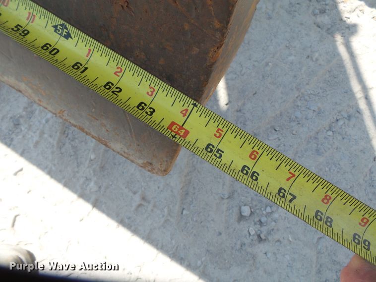 image for item DE8002 2005 Takeuchi TB135 mini excavator