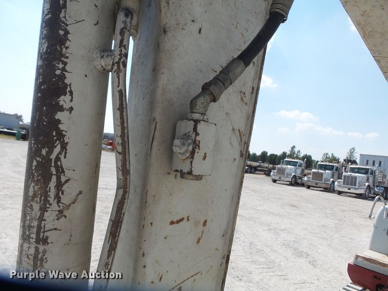 image for item DE8002 2005 Takeuchi TB135 mini excavator