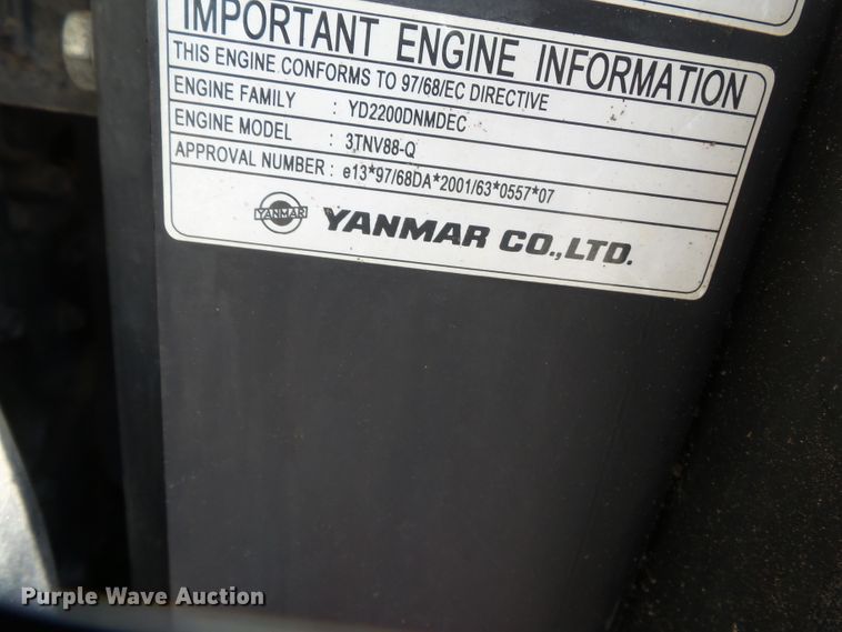 image for item DE8002 2005 Takeuchi TB135 mini excavator