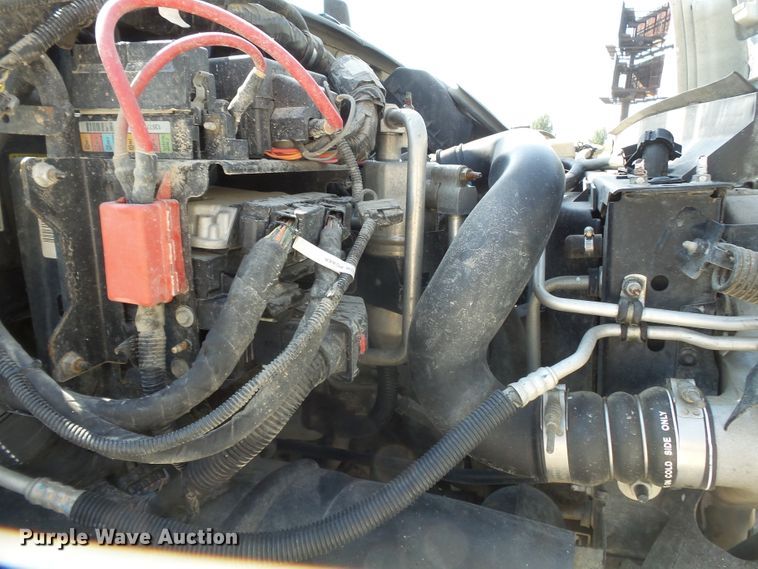 image for item DE8003 2009 Chevrolet C5500 bucket truck