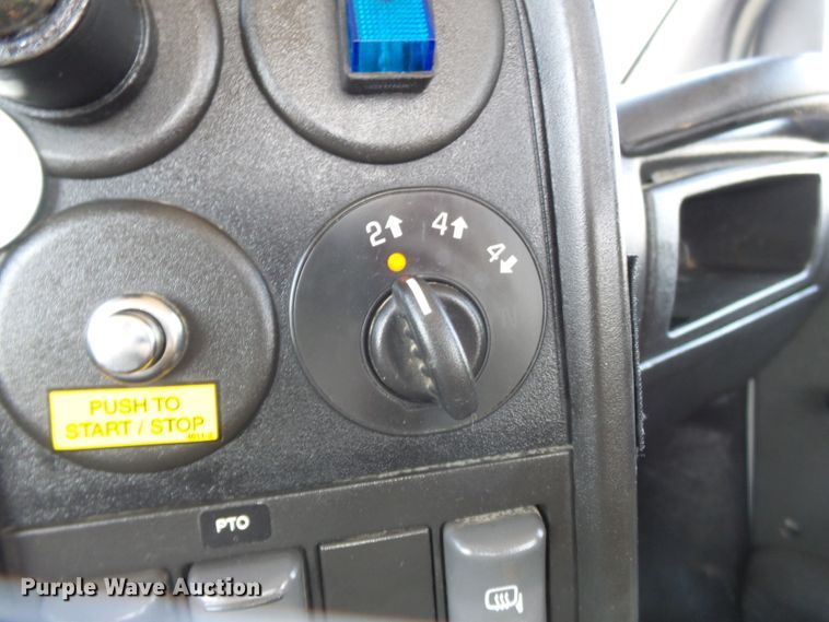 image for item DE8003 2009 Chevrolet C5500 bucket truck