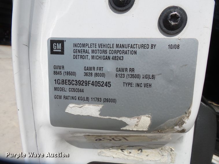 image for item DE8003 2009 Chevrolet C5500 bucket truck