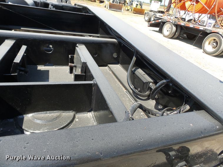 image for item DE8005 1999 Eager Beaver 50GSL/3 lowboy equipment trailer