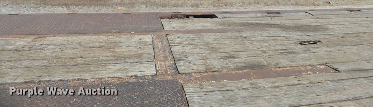 image for item DE8005 1999 Eager Beaver 50GSL/3 lowboy equipment trailer