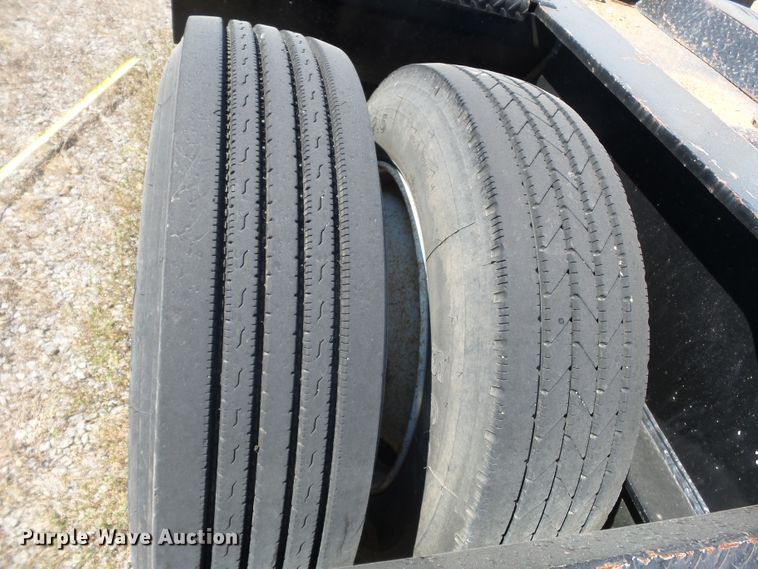 image for item DE8005 1999 Eager Beaver 50GSL/3 lowboy equipment trailer